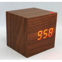 Hnedé LED hodiny s dátumom a budíkom EuB 8467, 6 cm